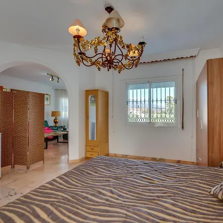 Angeles Holiday home *